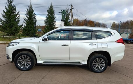 Mitsubishi Pajero Sport III рестайлинг, 2018 год, 3 000 000 рублей, 2 фотография