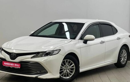 Toyota Camry, 2018 год, 2 100 000 рублей, 1 фотография