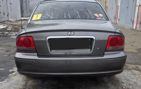 Hyundai Sonata IV рестайлинг, 2001 год, 500 000 рублей, 2 фотография