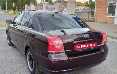 Toyota Avensis III рестайлинг, 2006 год, 695 000 рублей, 5 фотография