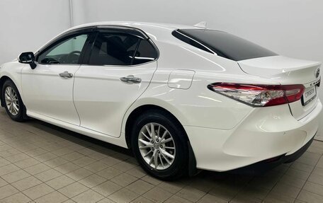 Toyota Camry, 2018 год, 2 100 000 рублей, 7 фотография