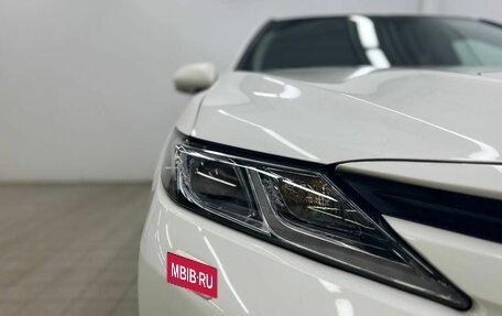 Toyota Camry, 2018 год, 2 100 000 рублей, 16 фотография