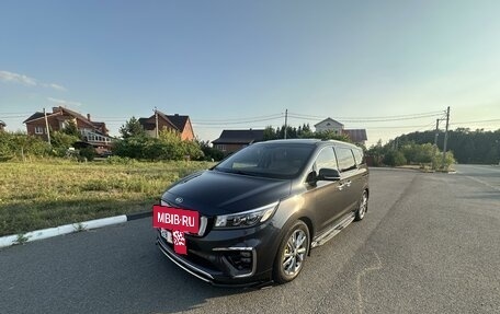 KIA Carnival III, 2019 год, 4 100 000 рублей, 2 фотография