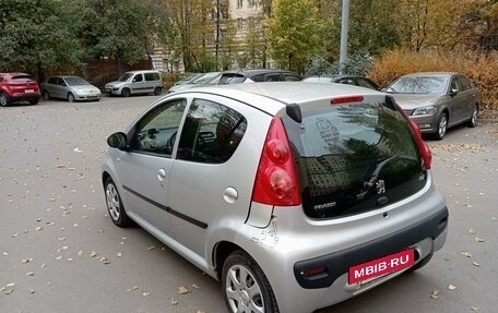 Peugeot 107 I рестайлинг, 2011 год, 600 000 рублей, 7 фотография