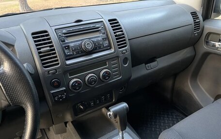 Nissan Navara (Frontier), 2007 год, 1 130 000 рублей, 7 фотография