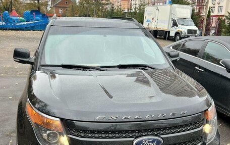 Ford Explorer VI, 2014 год, 2 200 000 рублей, 2 фотография