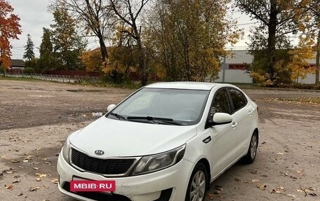 KIA Rio III рестайлинг, 2012 год, 550 000 рублей, 2 фотография