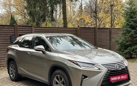 Lexus RX IV рестайлинг, 2019 год, 4 600 000 рублей, 2 фотография