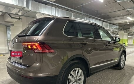 Volkswagen Tiguan II, 2018 год, 3 150 000 рублей, 2 фотография