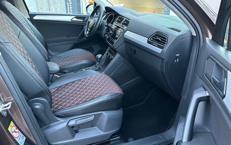 Volkswagen Tiguan II, 2018 год, 3 150 000 рублей, 19 фотография