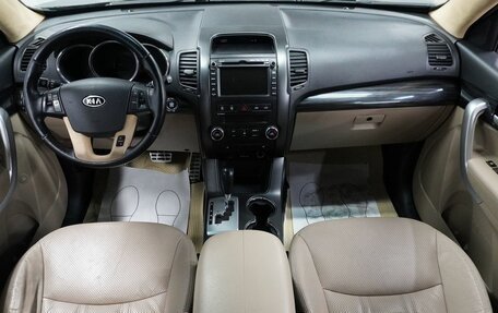 KIA Sorento II рестайлинг, 2012 год, 1 640 000 рублей, 10 фотография