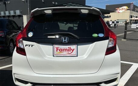 Honda Fit III, 2017 год, 1 200 000 рублей, 14 фотография