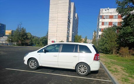 Opel Zafira B, 2011 год, 699 000 рублей, 10 фотография