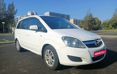 Opel Zafira B, 2011 год, 699 000 рублей, 16 фотография