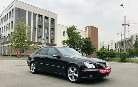 Mercedes-Benz C-Класс, 2004 год, 750 000 рублей, 4 фотография