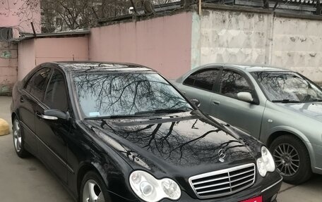 Mercedes-Benz C-Класс, 2004 год, 750 000 рублей, 6 фотография