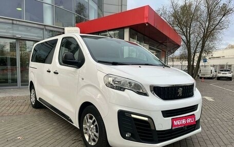 Peugeot Traveller I, 2021 год, 3 270 000 рублей, 1 фотография