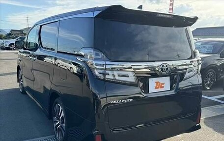 Toyota Vellfire II, 2022 год, 3 900 000 рублей, 5 фотография