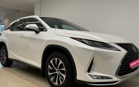 Lexus RX IV рестайлинг, 2020 год, 6 900 000 рублей, 3 фотография