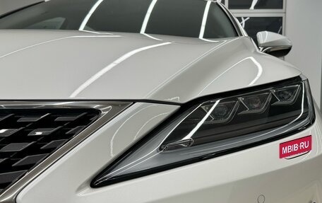 Lexus RX IV рестайлинг, 2020 год, 6 900 000 рублей, 9 фотография