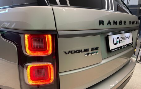 Land Rover Range Rover IV рестайлинг, 2018 год, 10 000 000 рублей, 13 фотография