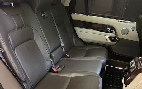 Land Rover Range Rover IV рестайлинг, 2018 год, 10 000 000 рублей, 22 фотография