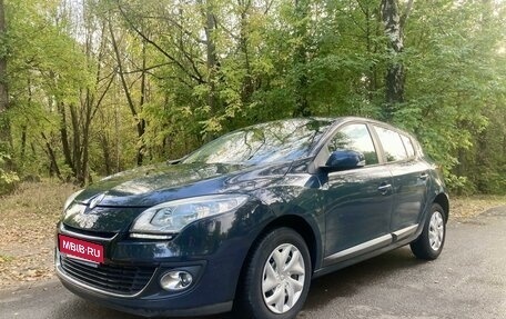 Renault Megane III, 2013 год, 800 000 рублей, 1 фотография