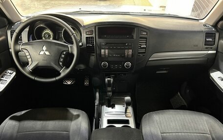 Mitsubishi Pajero IV, 2012 год, 1 850 000 рублей, 8 фотография