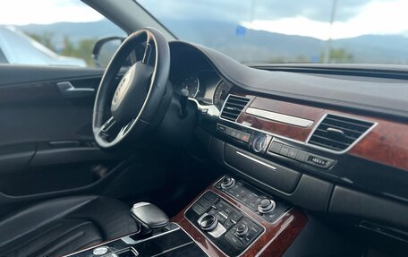 Audi A8, 2011 год, 1 750 000 рублей, 20 фотография