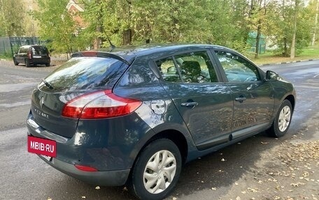 Renault Megane III, 2013 год, 800 000 рублей, 4 фотография