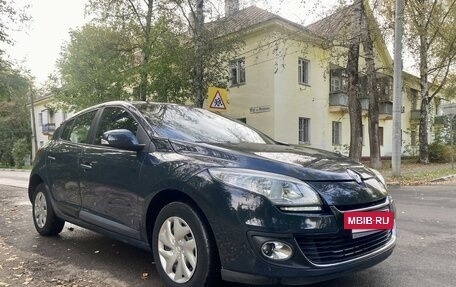 Renault Megane III, 2013 год, 800 000 рублей, 3 фотография