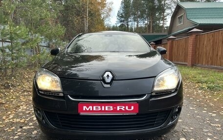 Renault Megane III, 2013 год, 500 000 рублей, 2 фотография