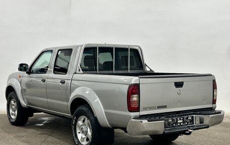 Nissan NP300, 2012 год, 1 198 000 рублей, 7 фотография