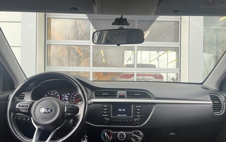 KIA Rio IV, 2018 год, 1 546 000 рублей, 9 фотография