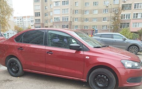 Volkswagen Polo VI (EU Market), 2010 год, 700 000 рублей, 3 фотография