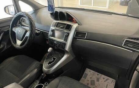 Toyota Verso I, 2013 год, 1 679 000 рублей, 13 фотография