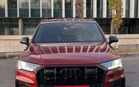 Audi SQ7, 2020 год, 3 фотография