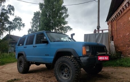 Jeep Cherokee, 1985 год, 635 000 рублей, 3 фотография