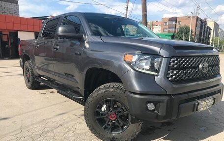 Toyota Tundra II, 2021 год, 7 600 000 рублей, 2 фотография