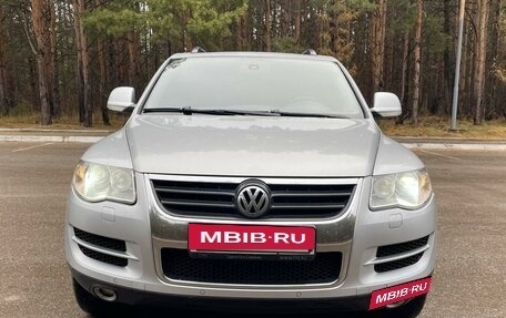 Volkswagen Touareg III, 2007 год, 999 000 рублей, 2 фотография