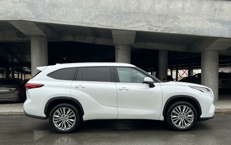 Toyota Highlander, 2024 год, 6 750 000 рублей, 9 фотография