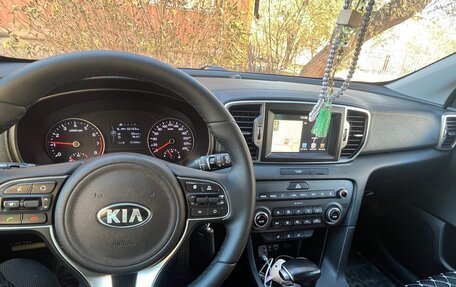 KIA Sportage IV рестайлинг, 2017 год, 2 200 000 рублей, 2 фотография