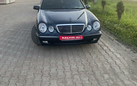 Mercedes-Benz E-Класс, 1999 год, 1 250 000 рублей, 6 фотография