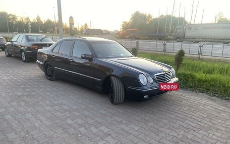 Mercedes-Benz E-Класс, 1999 год, 1 250 000 рублей, 5 фотография