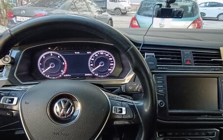 Volkswagen Tiguan II, 2017 год, 2 499 999 рублей, 8 фотография