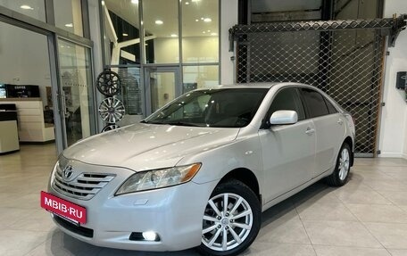 Toyota Camry, 2007 год, 1 340 000 рублей, 2 фотография