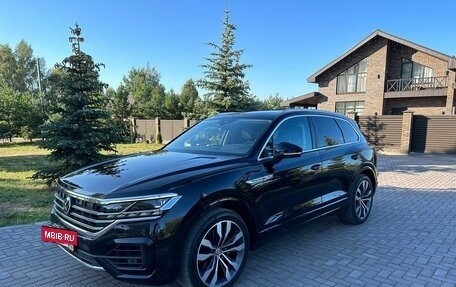 Volkswagen Touareg III, 2019 год, 5 930 000 рублей, 9 фотография