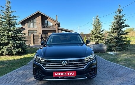 Volkswagen Touareg III, 2019 год, 5 930 000 рублей, 11 фотография