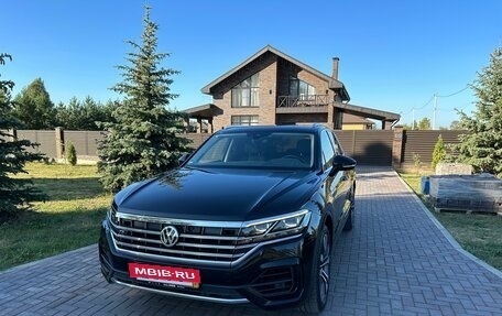 Volkswagen Touareg III, 2019 год, 5 930 000 рублей, 10 фотография