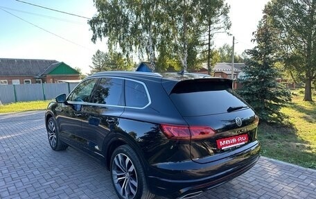 Volkswagen Touareg III, 2019 год, 5 930 000 рублей, 15 фотография